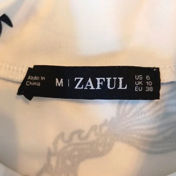 💜 $10 each or 4/$20 Zaful Backless Crop Top - Picture 5 of 5